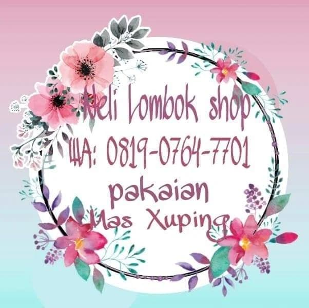 Kartu promo Neli Lombok Shop: nama toko di dalam lingkaran bunga, nomor WhatsApp, dan tulisan pakaian & Mas Xuping